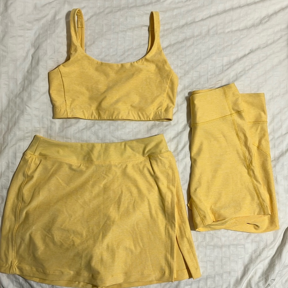 3 Piece Outdoor Voices Set!!!